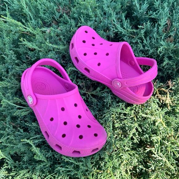 Crocs Ralen Kids‎ Clogs Size 10/11 Pink Sandals - Picture 1 of 13